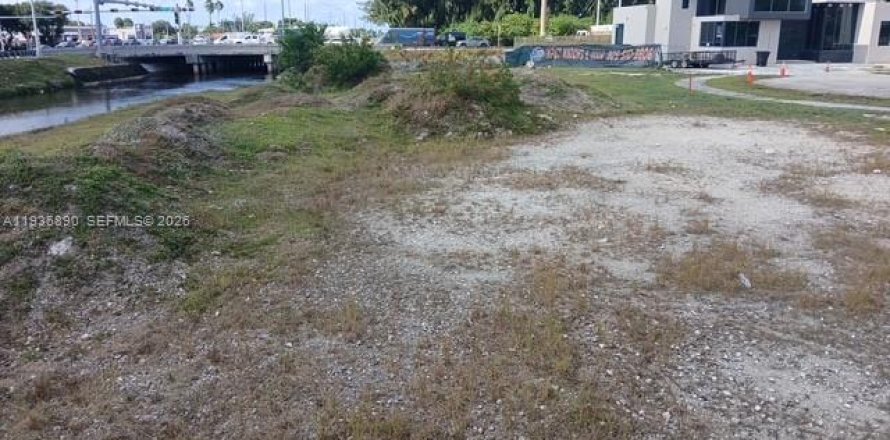 Terrain à Miami, Floride № 1996234