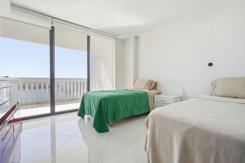 Condominio en venta en Aventura, Florida, 3 dormitorios, 141.21 m2 № 2022234 - foto 24