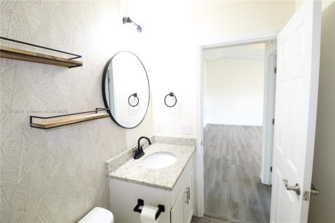 Купить виллу или дом в Лабель, Флорида 3 спальни, № 1929161 - фото 13