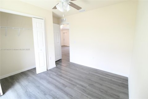 Купить виллу или дом в Лабель, Флорида 3 спальни, № 1929161 - фото 15