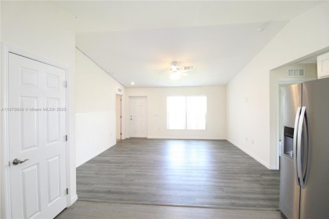 Купить виллу или дом в Лабель, Флорида 3 спальни, № 1929161 - фото 17