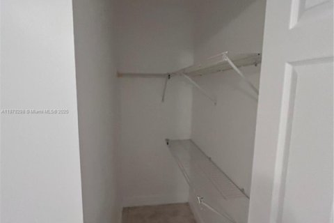 Copropriété à vendre à Tamarac, Floride: 2 chambres, 71.53 m2 № 1977979 - photo 5