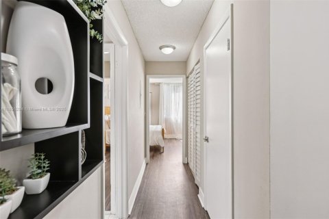 Appartement à louer à Coconut Creek, Floride: 2 chambres, 111.2 m2 № 1947592 - photo 12