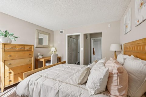 Appartement à louer à Coconut Creek, Floride: 2 chambres, 111.2 m2 № 1947592 - photo 15