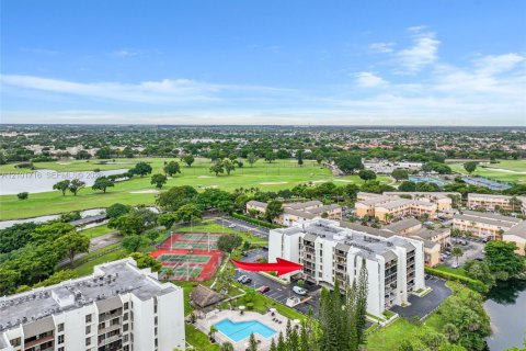Купить кондоминиум в Майами, Флорида 2 спальни, 111.48м2, № 2409441 - фото 30