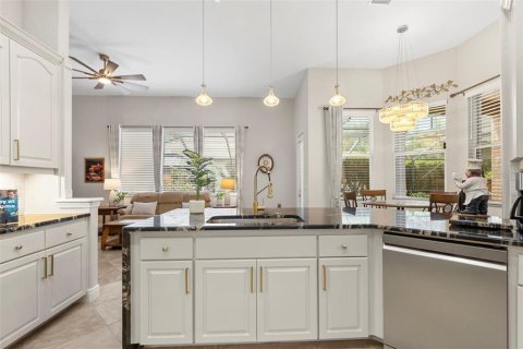 Villa ou maison à vendre à Tampa, Floride: 5 chambres, 366.69 m2 № 2196471 - photo 8