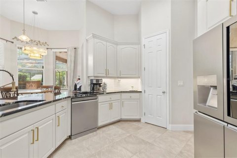 Villa ou maison à vendre à Tampa, Floride: 5 chambres, 366.69 m2 № 2196471 - photo 4