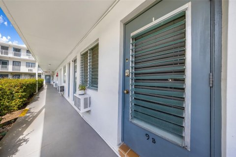 Copropriété à vendre à Miami, Floride: 1 chambre, 57.6 m2 № 2004091 - photo 19