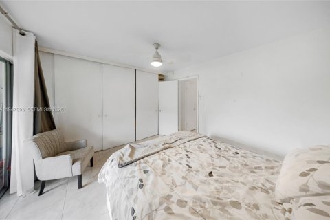 Copropriété à vendre à Miami, Floride: 1 chambre, 57.6 m2 № 2004091 - photo 14
