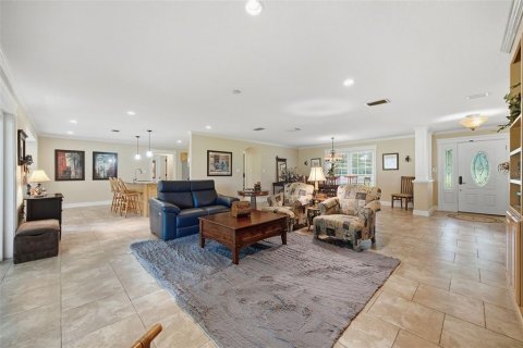 House in Lutz, Florida 4 bedrooms, 219.25 sq.m. № 2416296 - photo 13