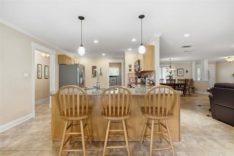 House in Lutz, Florida 4 bedrooms, 219.25 sq.m. № 2416296 - photo 18