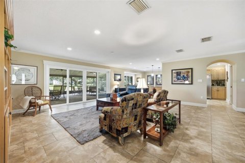 House in Lutz, Florida 4 bedrooms, 219.25 sq.m. № 2416296 - photo 12