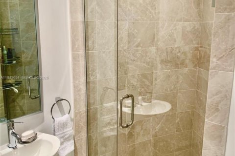 Copropriété à vendre à Sunny Isles Beach, Floride: 1 chambre, 103.12 m2 № 1999568 - photo 16