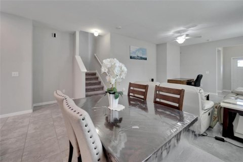 Townhouse in Apollo Beach, Florida 4 bedrooms, 202.9 sq.m. № 1616342 - photo 4