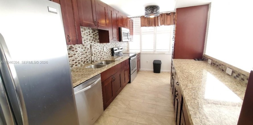 Condo in Aventura, Florida, 2 bedrooms  № 2002625