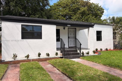 Villa ou maison à vendre à Miami, Floride: 3 chambres, 124.49 m2 № 2064172 - photo 3