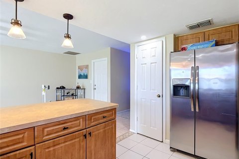 Villa ou maison à vendre à Cape Coral, Floride: 3 chambres, 130.81 m2 № 2322575 - photo 24