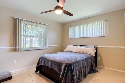 Villa ou maison à vendre à Cape Coral, Floride: 3 chambres, 130.81 m2 № 2322575 - photo 26
