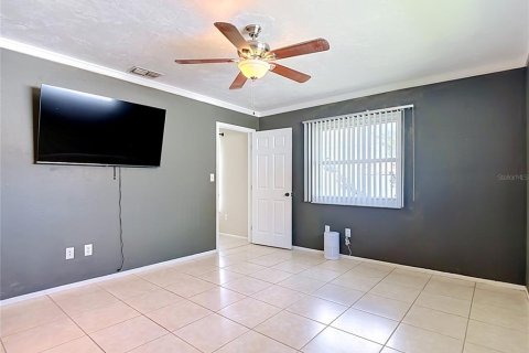 Villa ou maison à vendre à Cape Coral, Floride: 3 chambres, 130.81 m2 № 2322575 - photo 4
