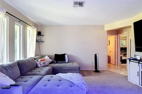 Villa ou maison à vendre à Cape Coral, Floride: 3 chambres, 130.81 m2 № 2322575 - photo 15