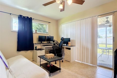 Villa ou maison à vendre à Cape Coral, Floride: 3 chambres, 130.81 m2 № 2322575 - photo 29