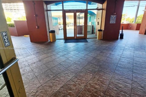 Купить кондоминиум в Майами, Флорида 2 спальни, 83.33м2, № 2017176 - фото 16