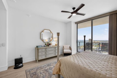 Condo in West Palm Beach, Florida, 2 bedrooms  № 2175645 - photo 18