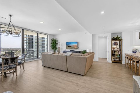 Condo in West Palm Beach, Florida, 2 bedrooms  № 2175645 - photo 8