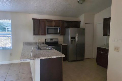 Villa ou maison à vendre à Orlando, Floride: 4 chambres, 108.14 m2 № 2207756 - photo 5