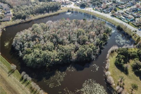 Villa ou maison à vendre à Orlando, Floride: 4 chambres, 108.14 m2 № 2207756 - photo 3