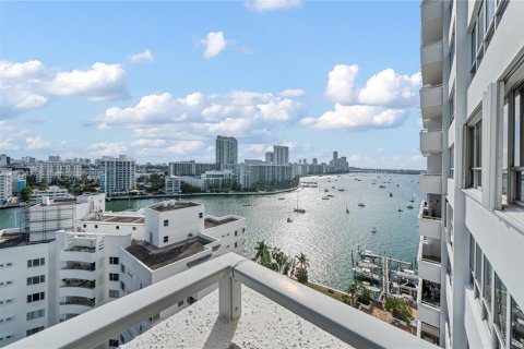 Купить кондоминиум в Майами-Бич, Флорида 2 спальни, 115.01м2, № 2015841 - фото 17