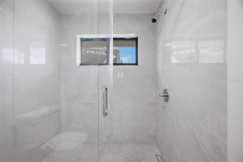 Villa ou maison à vendre à Miami, Floride: 4 chambres, 184.97 m2 № 2222559 - photo 25