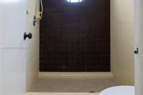 Villa ou maison à vendre à Coral Springs, Floride: 4 chambres, 251.39 m2 № 2187845 - photo 26