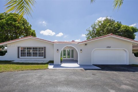 Villa ou maison à Coral Springs, Floride 4 chambres, 251.39 m2 № 2187845