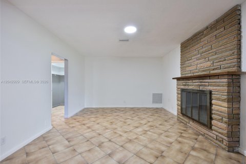 Villa ou maison à vendre à Coral Springs, Floride: 4 chambres, 251.39 m2 № 2187845 - photo 30