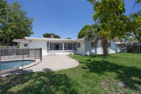 Villa ou maison à vendre à Coral Springs, Floride: 4 chambres, 251.39 m2 № 2187845 - photo 11