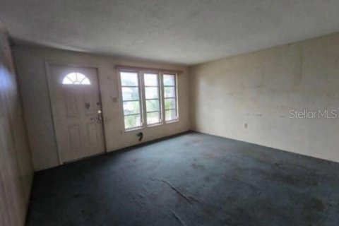 Villa ou maison à vendre à Port Charlotte, Floride: 2 chambres, 86.12 m2 № 2202281 - photo 2