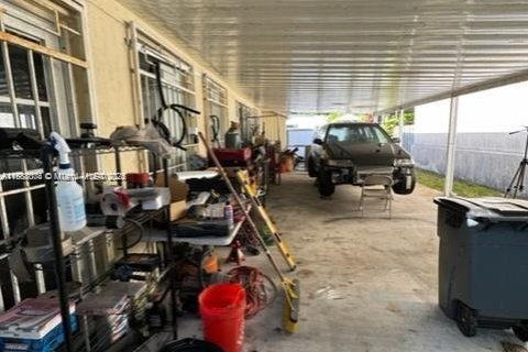 Casa en venta en Miami, Florida, 3 dormitorios, 133.31 m2 № 2053559 - foto 6