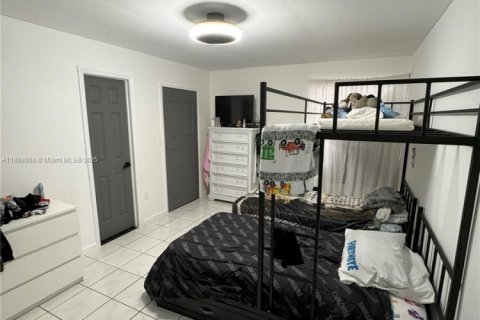 Casa en venta en Miami, Florida, 3 dormitorios, 133.31 m2 № 2053559 - foto 7