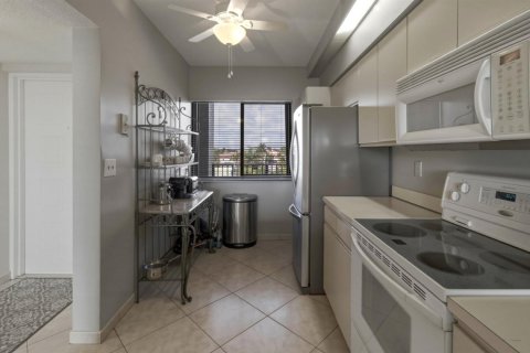 Condo in Fort Lauderdale, Florida, 2 bedrooms  № 2191477 - photo 5