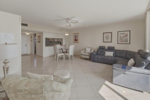 Condo in Fort Lauderdale, Florida, 2 bedrooms  № 2191477 - photo 4