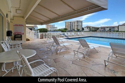 Condominio en venta en Hallandale Beach, Florida, 1 dormitorio, 72.46 m2 № 2011134 - foto 28