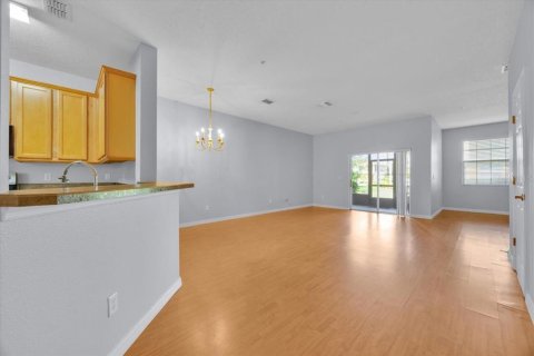 Condo in Kissimmee, Florida, 3 bedrooms  № 2278010 - photo 9