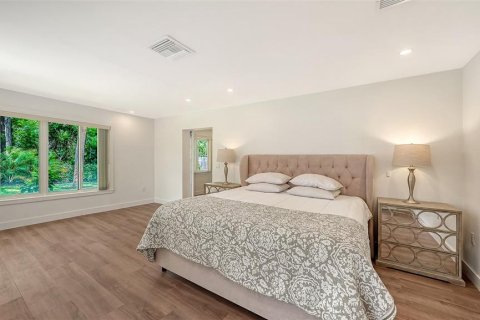 Купить виллу или дом в Сарасота, Флорида 12 комнат, 238.2м2, № 2166846 - фото 26