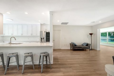 Купить виллу или дом в Сарасота, Флорида 12 комнат, 238.2м2, № 2166846 - фото 13