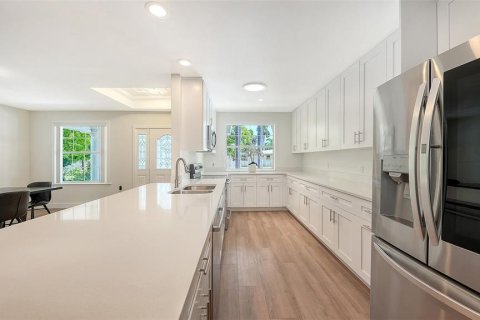 Купить виллу или дом в Сарасота, Флорида 12 комнат, 238.2м2, № 2166846 - фото 15