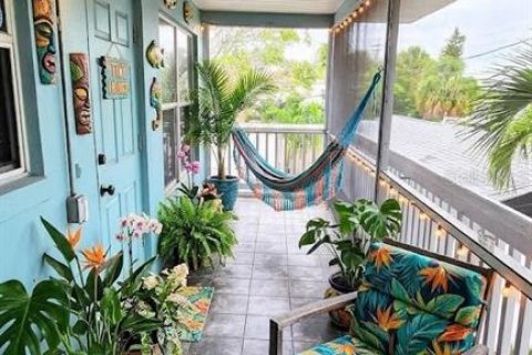 Copropriété à vendre à Madeira Beach, Floride: 2 chambres, 75.72 m2 № 2405379 - photo 8