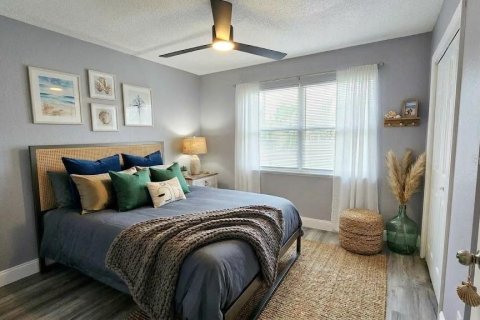 Copropriété à vendre à Madeira Beach, Floride: 2 chambres, 75.72 m2 № 2405379 - photo 4