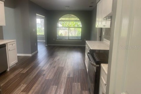 House in Yalaha, Florida 3 bedrooms, 184.41 sq.m. № 1754839 - photo 5