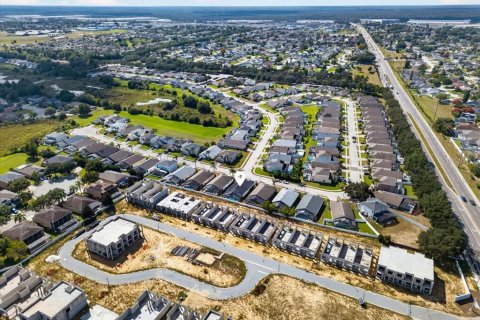 Casa en venta en Davenport, Florida, 4 dormitorios, 167.6 m2 № 2098474 - foto 11